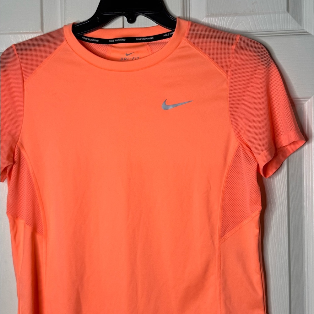 Nike Women's Vibrant Coral Short Sleeve Tee - Picture 13 of 14